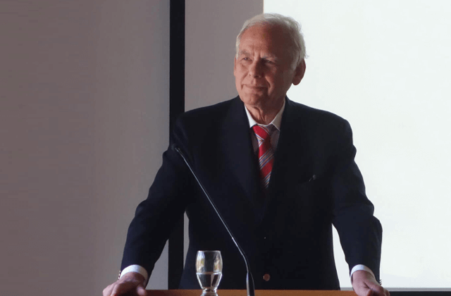 Dr. Georg Winter